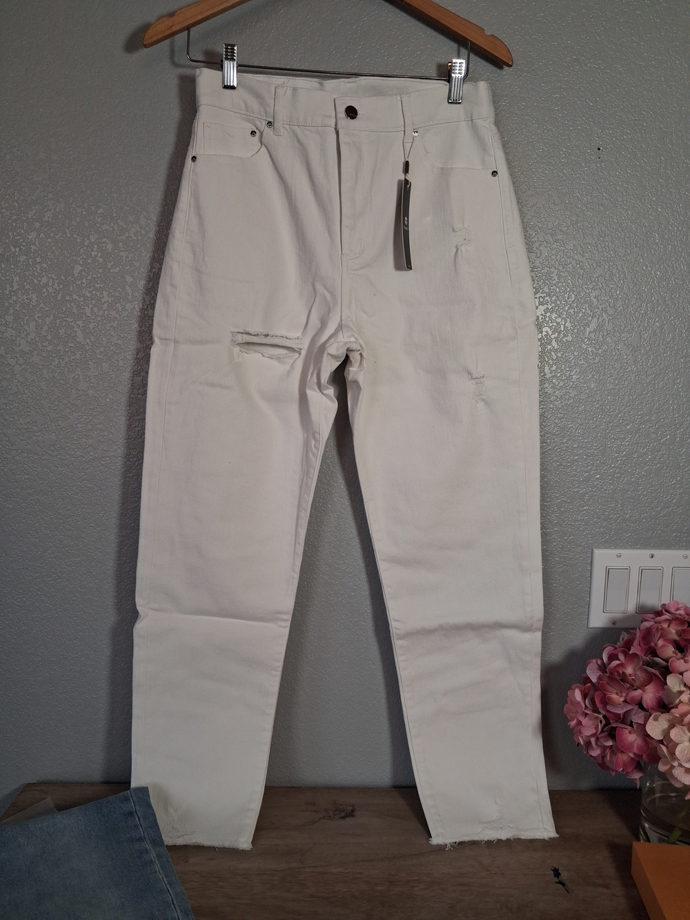 Tractr High-Rise Distressed White Jeans